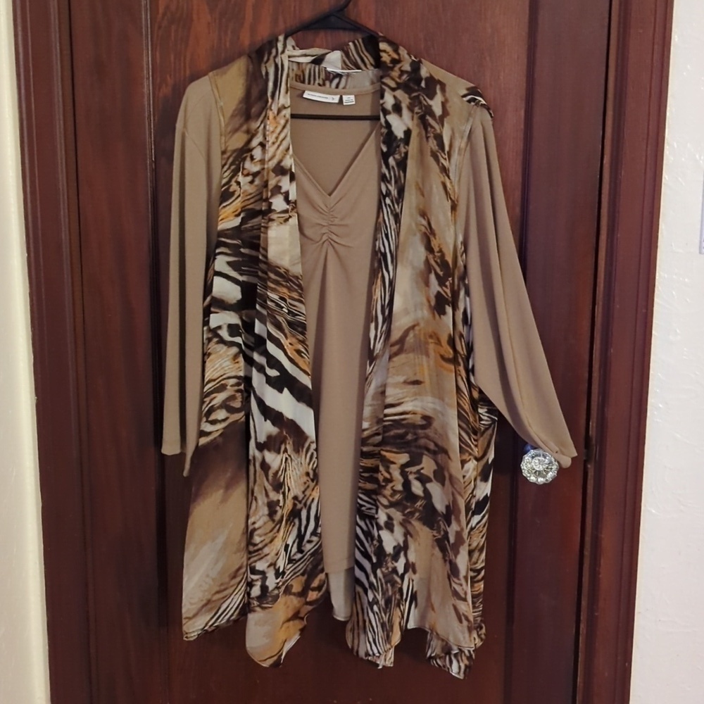 Susan Graver Two Piece Set Beige Blouse & Animal Print Sheer Cardigan Size 2XL